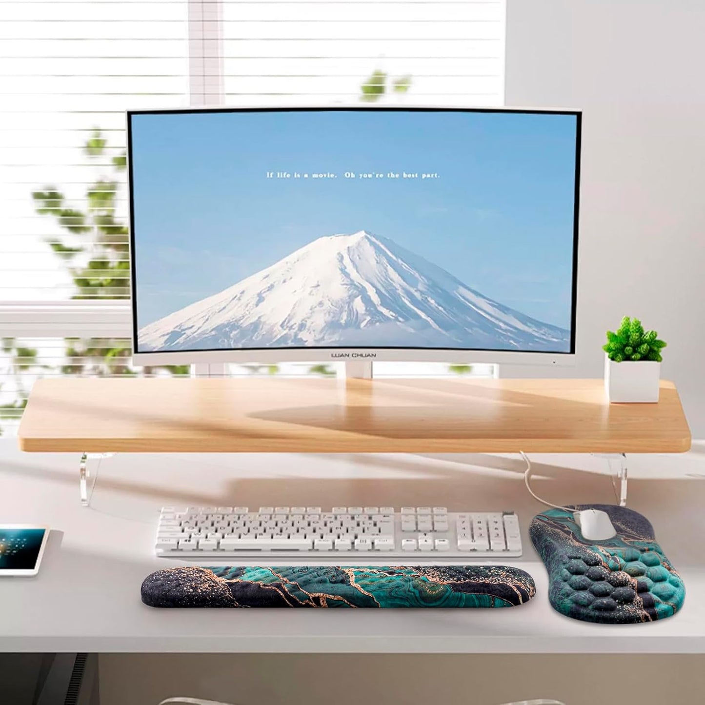 Mouse Pad Wrist Support, Laokiiy 2 in1 Keyboard Wrist Rest+ Ergonomic Mouse Pad, Non-Slip Wrist Rest for Computer Keyboard, Made Easy Typing & Relieve Wrist Pain(Green Gold Black Marble)