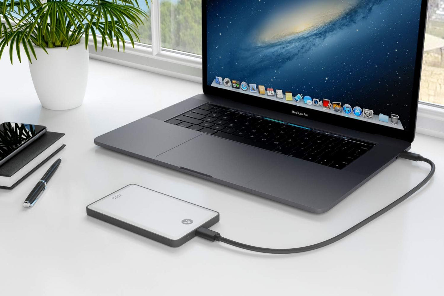 2TB External SSD USB-C Portable Solid State Drive (USB 3.1 Gen 2) | 3D NAND Flash | Rapid by VectoTech