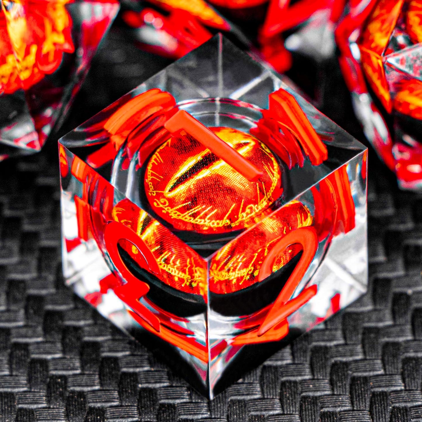 ARUOHHA DND Resin Dice Gazes Eye Dice Liquid Core Red RPG Sharp Edged Dice Set with Gift Box, Polyhedral D and D Dice Set Compatible with Dungeons Dragons Role Playing Game D20 D12 D10 D8 D6 D4