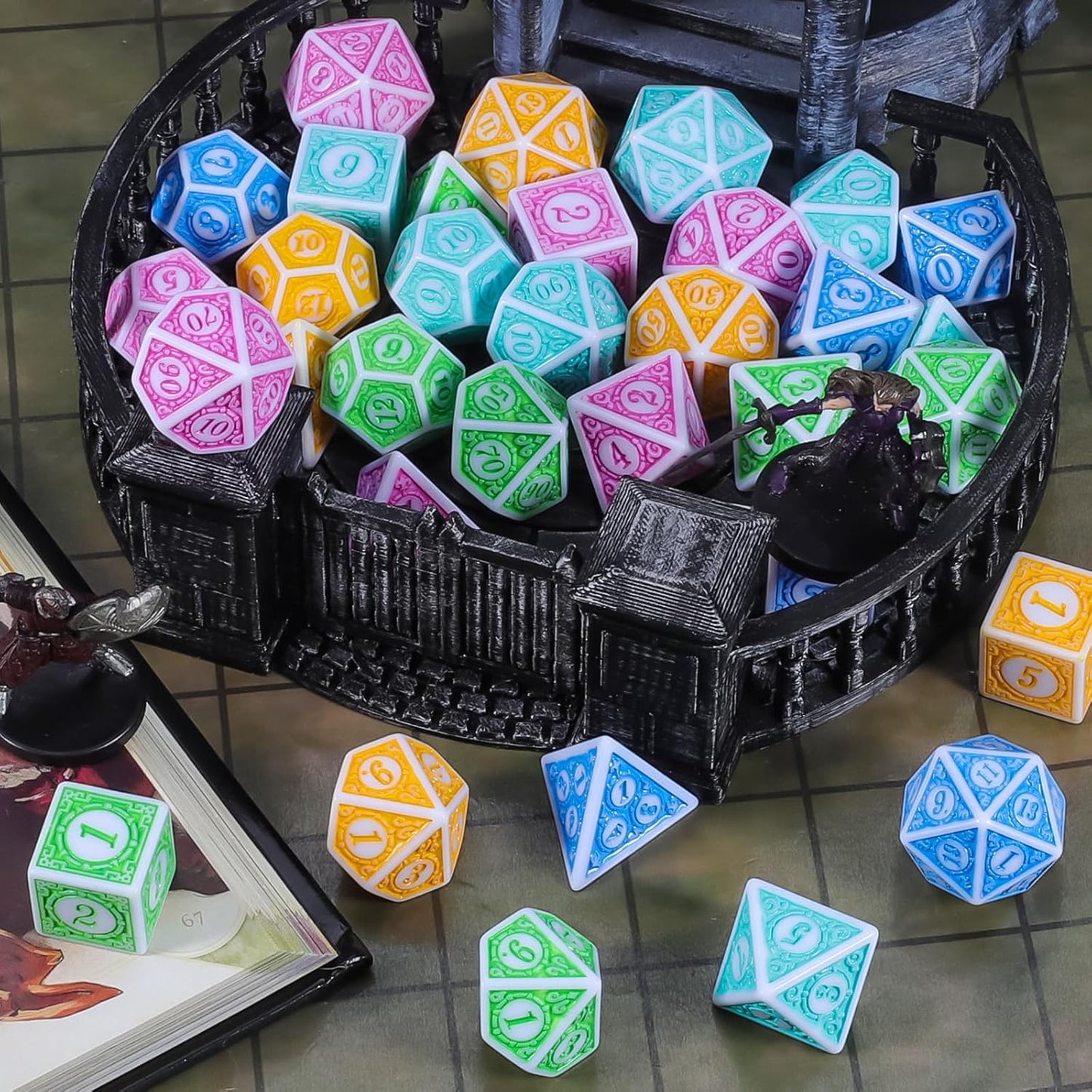 CiaraQ DND Dice with 5 Pouches, 5 Sets of Retro Polyhedral Dice for MTG D&D Board Games, 35 Pieces Role Playing Dice