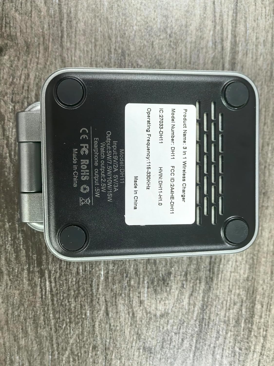 3 in 1 Magnetic Wireless Charger Station for iPhone 16/15/14/13/12 Series Mag-Safe Charging Station for Apple Watch Series 10-2/Ultra2/1/SE Foldable Wireless Charger for AirPods 4 3 2 1 Pro